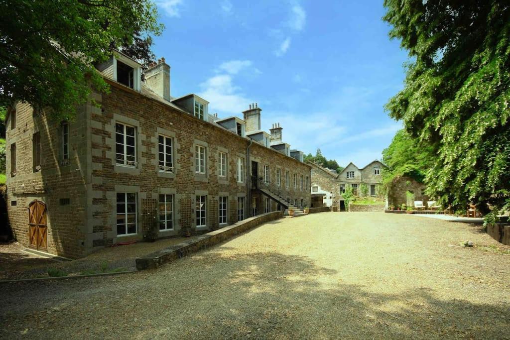 Beautiful, Historic Manoir In Semi-Rural Setting Villa Vire  Bagian luar foto