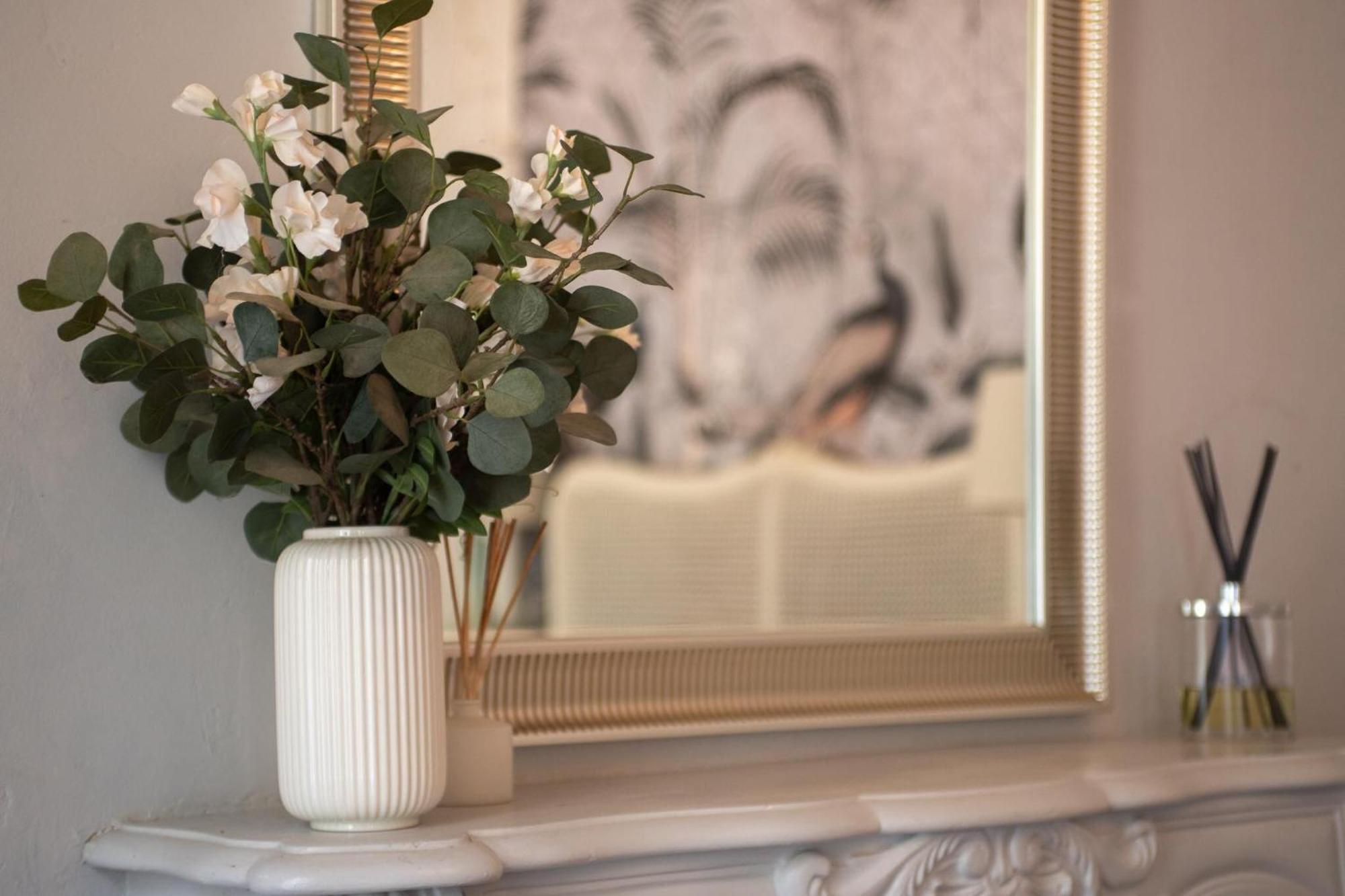 Beautiful, Historic Manoir In Semi-Rural Setting Villa Vire  Bagian luar foto